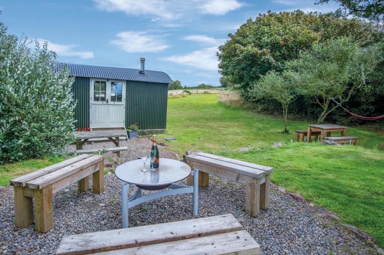 Haven View - 1 Bedroom Shepherds Hut - St Ishmaels Saint Ishmaels  外观 照片